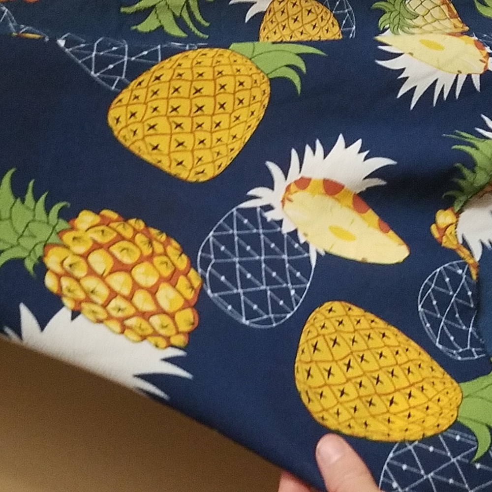 Belle Ami Janice Boutique Pinapple vest fits size Medium - Picture 3 of 4